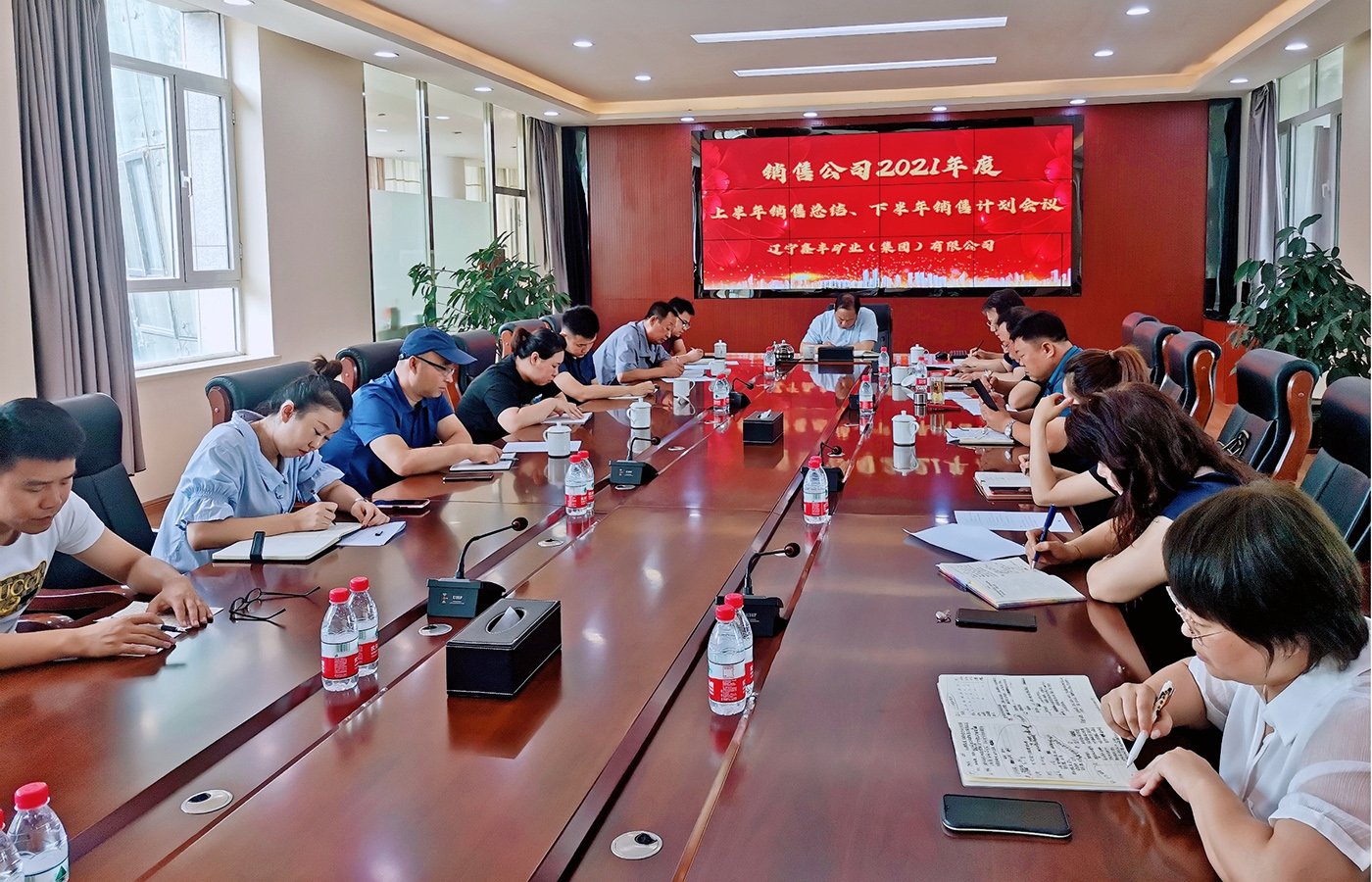 求創(chuàng)新，謀發(fā)展，御未來(lái)